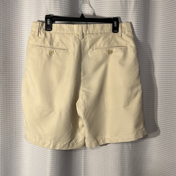 Alfani Pleated Bermuda Men’s short size 32 in Ivory or light Khaki - Picture 2 of 9